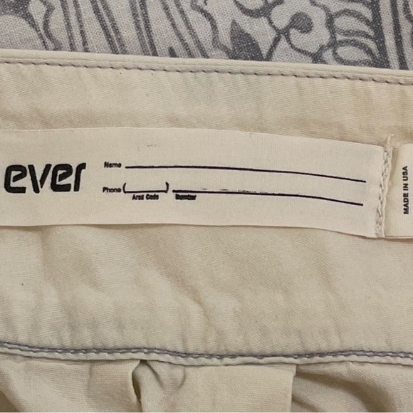 Ever Ivory Pleated Mini Skirt w/ Pockets Size Medium - Picture 3 of 4